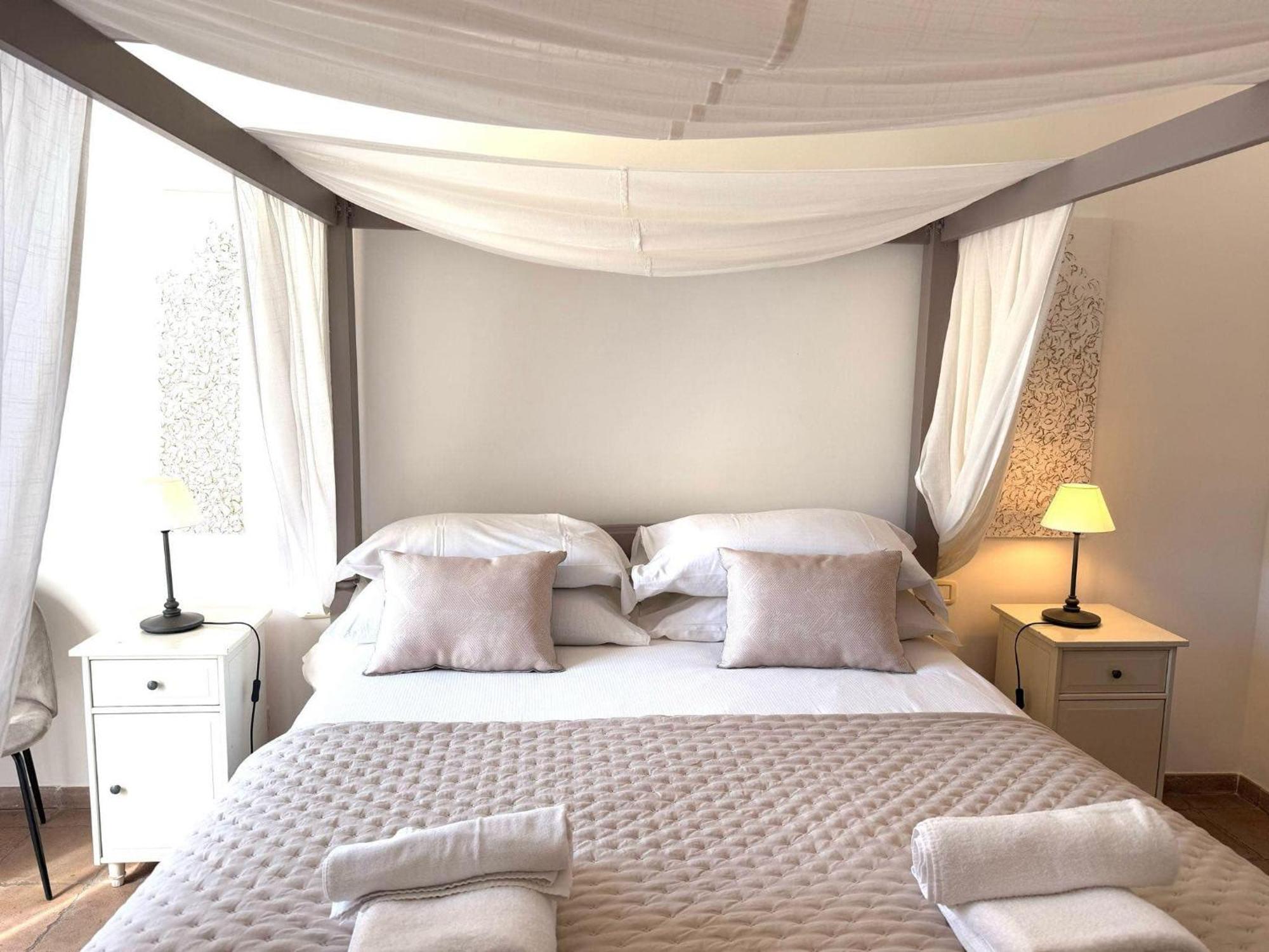 Frühstückspension Aenea's 4*